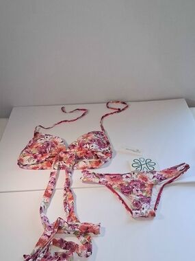 NWT BEACH JOY Floral Wrap-Around Bikini Set - Pink Multi Top M, Bottom S